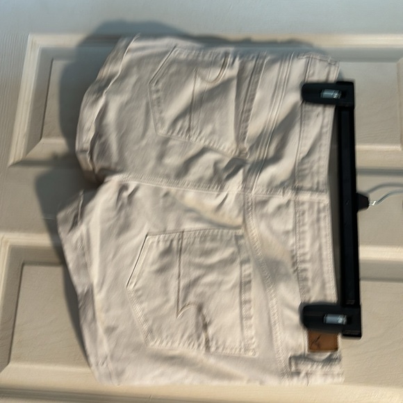 White denim American Eagle MIDI shorts - Picture 2 of 4